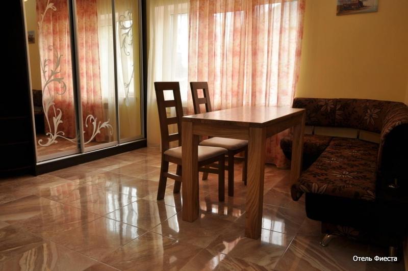 Fiesta Hotel Bilhorod-Dnistrovskyy Bilik gambar